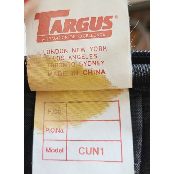 Targus Black Leather Laptop Bag With Shoulder Strap & Multiple Compartments - Picture 4 of 16